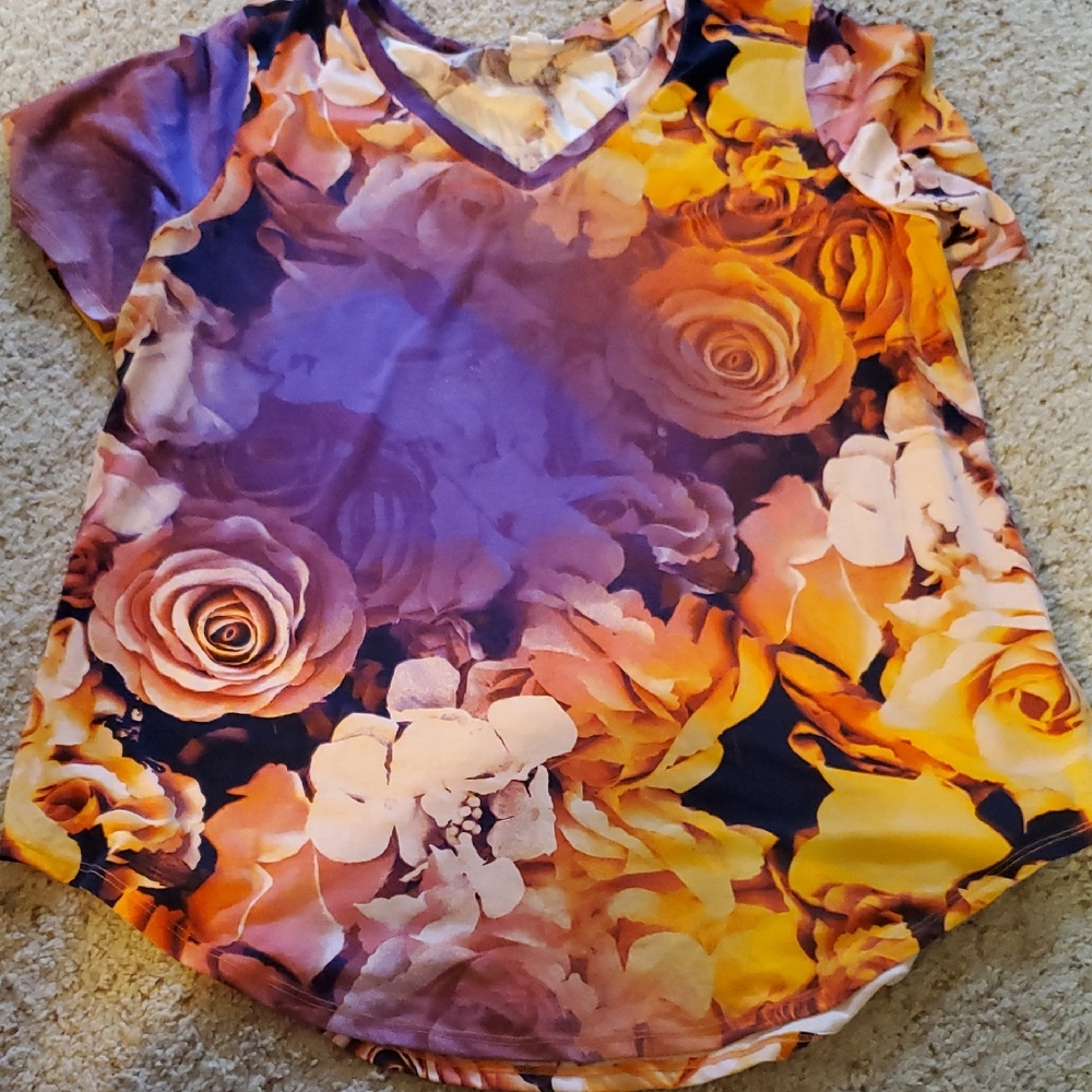 (CH) LuLaRoe Multicolor Floral Top